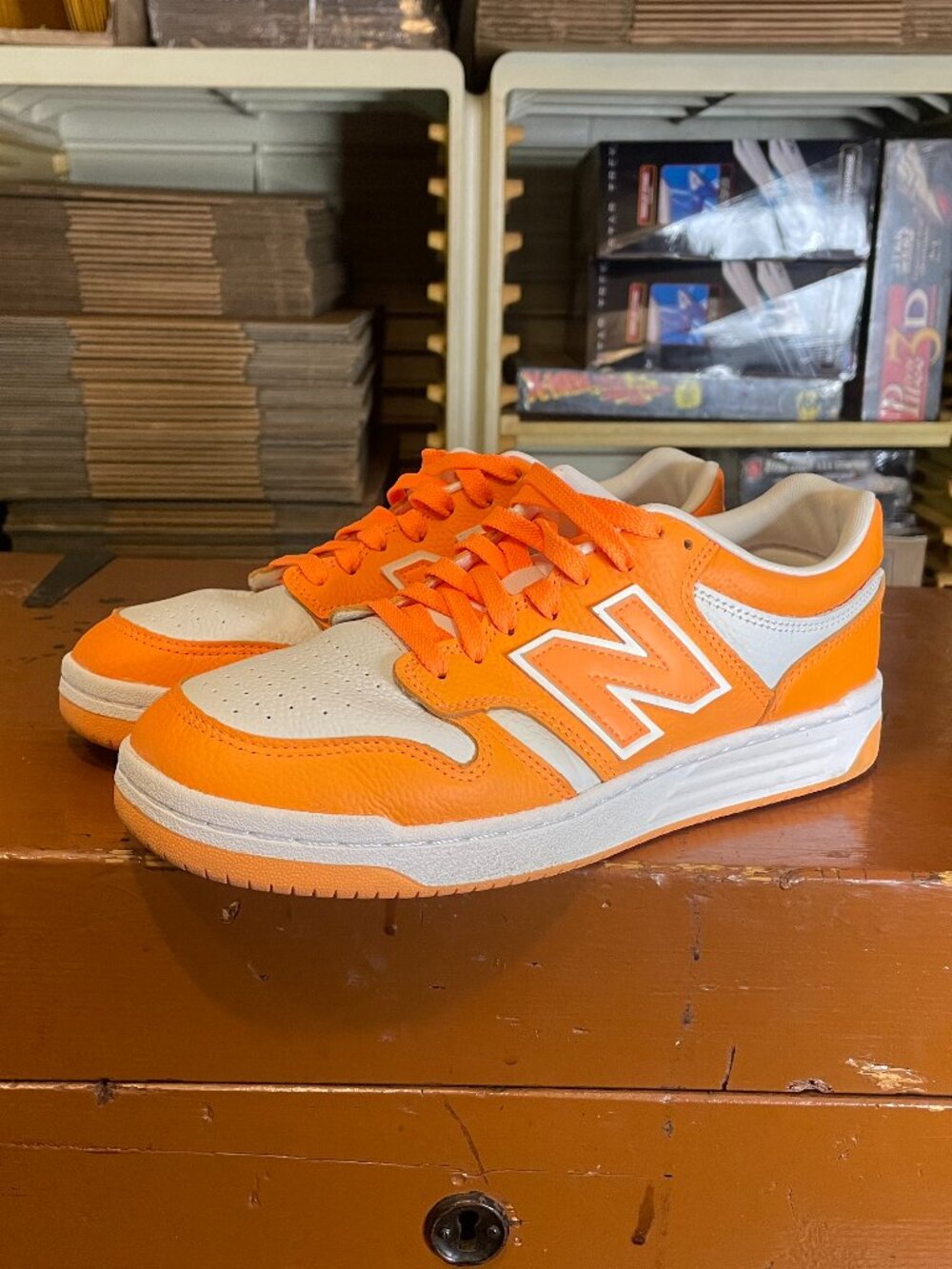 NEW BALANCE Men's Size 9 D 480 Hot Mango Orange White Leather Shoes